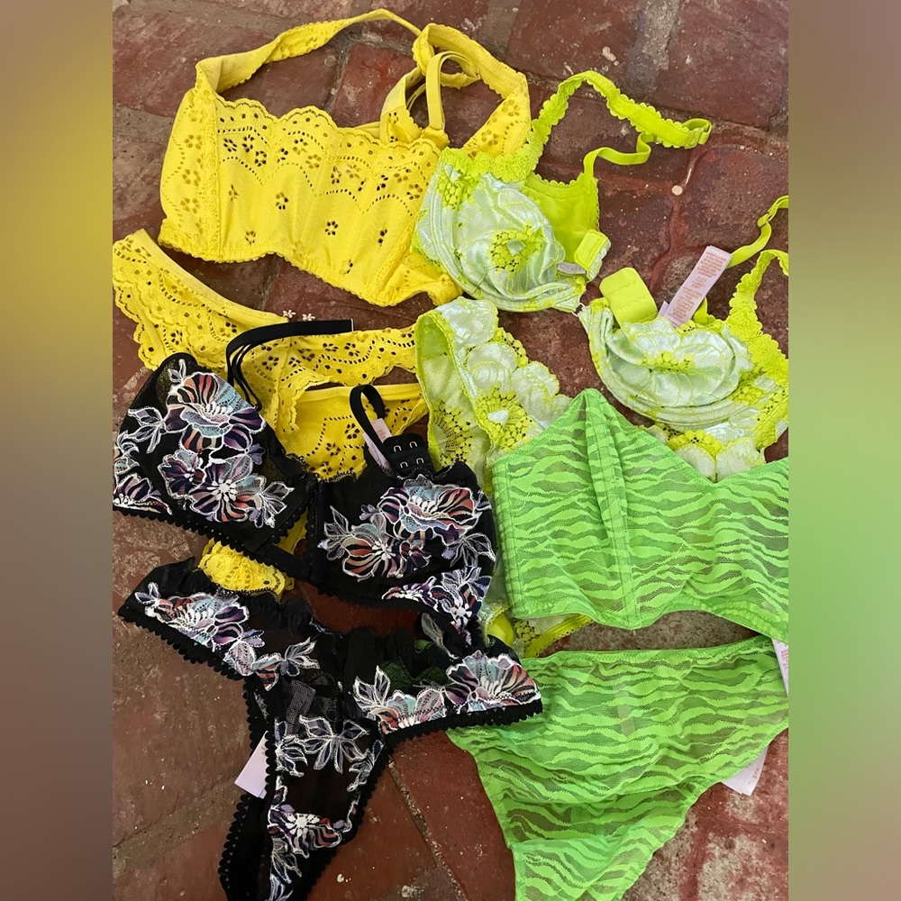 Four piece savage x fenty bundle! All size small!